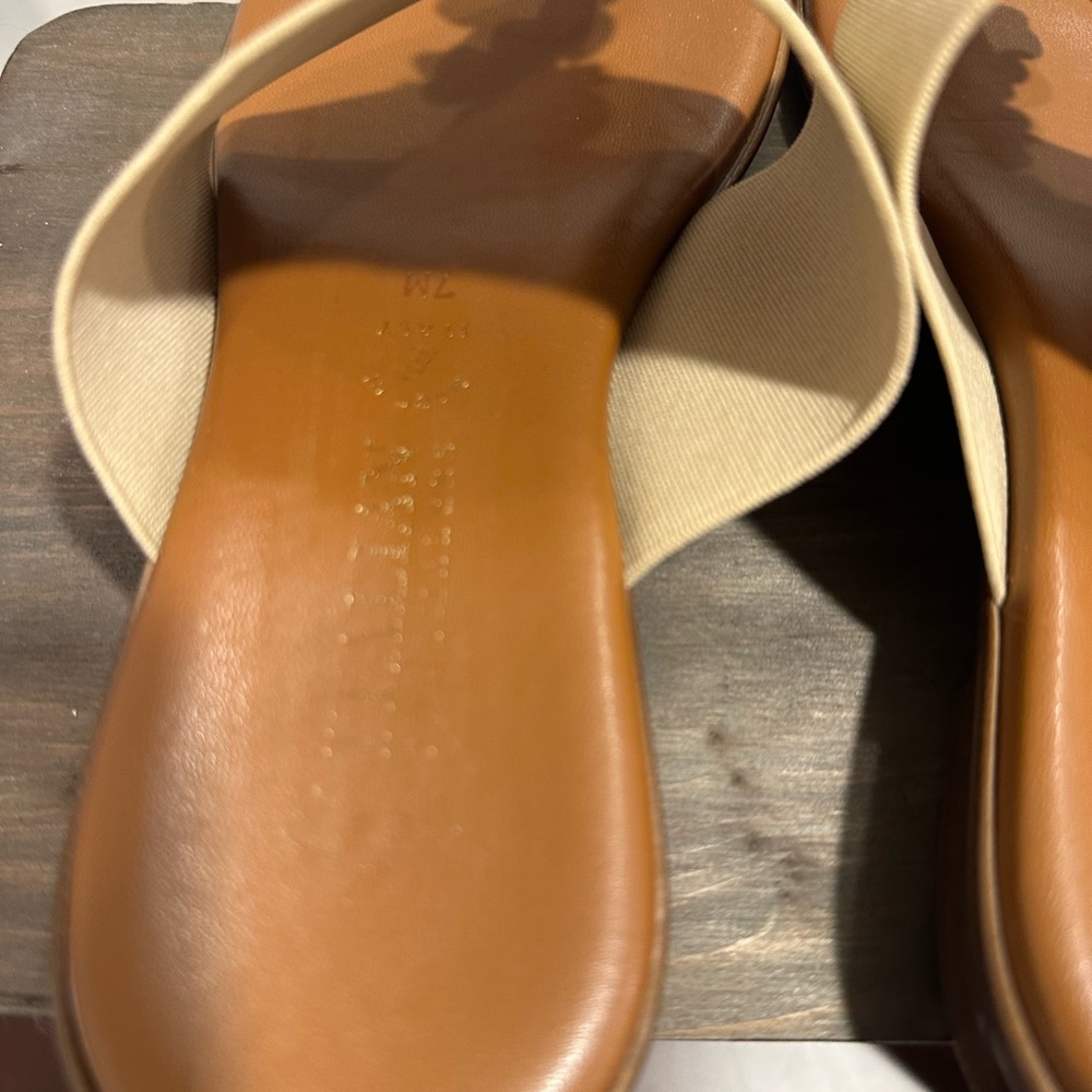 Italian Shoemakers Beige Floral Multicolor Leather Toe-Post Sandals, Women’s 7 - Picture 4 of 8